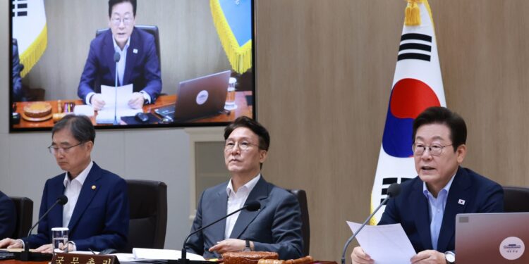 이 대통령 “검찰개혁 토론회 주재할 수 있다”…당정 이견 직접 조율할까