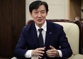 조국 “서울 잘사는 청년은 극우” SNS에 올려…국힘 “조민도 극우?”