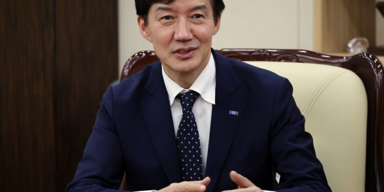 조국 “서울 잘사는 청년은 극우” SNS에 올려…국힘 “조민도 극우?”