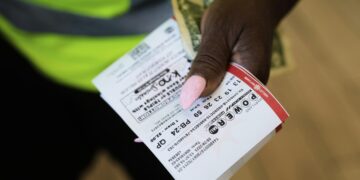 미국 ‘역대급’ 로또, 당첨자 또 안 나와 ‘1.5조원’으로 불어났다