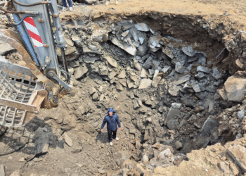 3년간 농지에 폐기물 1만3000t 불법 매립한 혐의 70대 구속