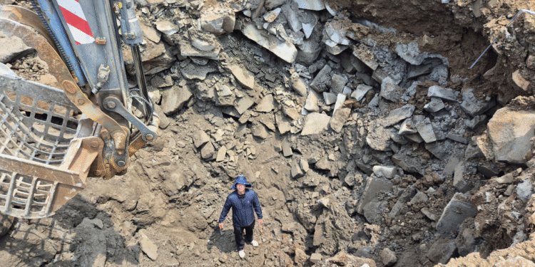 3년간 농지에 폐기물 1만3000t 불법 매립한 혐의 70대 구속