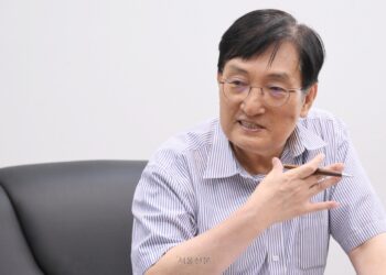 “시진핑, 2032년까지 4연임 가능성… 임기 내 대만 침공 안 할 것” [글로벌 인사이트]
