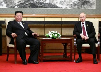 푸틴 “북한군 절대 안 잊어” 김정은 “형제의 의무” 싱긋…혈맹 과시 (영상) [포착]