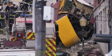 [속보] “리스본 전차사고로 한국인 2명도 사망”