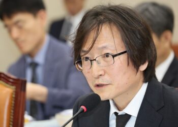 與 “대한항공 합병 조건 불이행 땐 취소”…주병기 “검토하겠다”