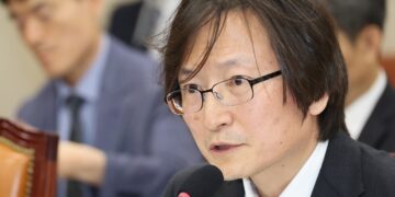 與 “대한항공 합병 조건 불이행 땐 취소”…주병기 “검토하겠다”