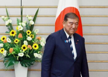 “이시바 일본 총리 ‘퇴임’ 공식 표명…차기 총재 전면전 돌입”