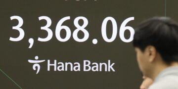 3370도 넘긴 코스피…사흘째 ‘사상 최고치’