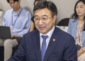 윤호중 “비상계엄 지자체 가담 의혹, 행안부 자체 진상조사”(종합)