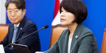 與 “내란재판부 중앙지법 설치해야… 위헌 아냐”