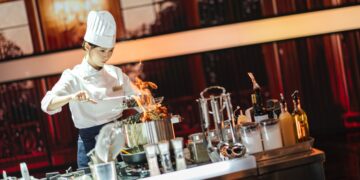 아는 맛이 무섭네…‘폭셰’의 인기 폭주, 제2 대장금 되나