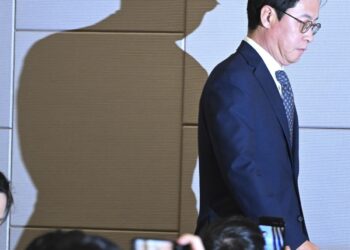 ‘297만명 고객정보 유출’ 롯데카드, 해킹 사태에 고개 숙여