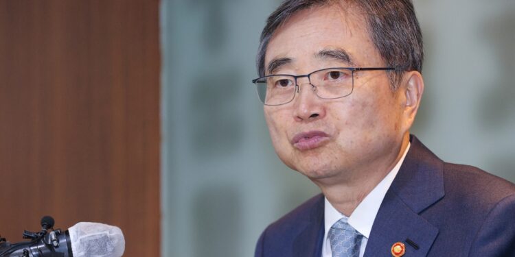 조현 “비자 문제, 대미 투자 선결 조건은 아냐…어떤 방식으로든 해결”