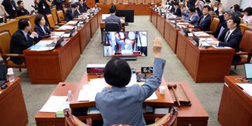 ‘검찰청 폐지’ 정부조직법, 與 주도 법사위 통과…노만석 “검찰개혁 오점될 것”