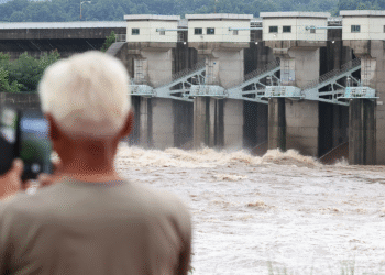 [단독] 北 황강댐 무단 방류 16년 간 81건…“李정부, 北 무책임 방조”