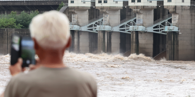 [단독] 北 황강댐 무단 방류 16년 간 81건…“李정부, 北 무책임 방조”
