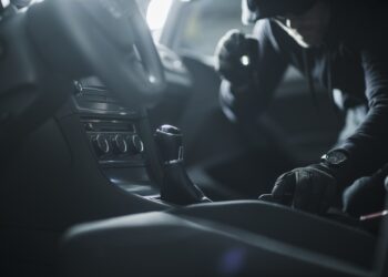 “차는 뒤졌지만 절도는 아니에요” 옹색한 변명 내세우다 결국 징역형