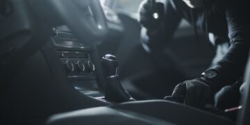 “차는 뒤졌지만 절도는 아니에요” 옹색한 변명 내세우다 결국 징역형