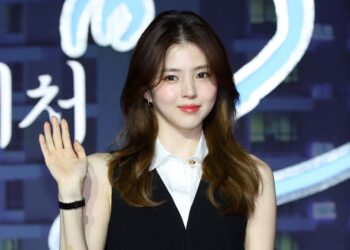 한소희, 이준석 SNS에 ‘좋아요’ 눌렀다 취소…해명 보니