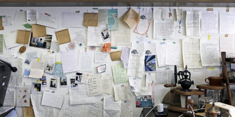 첫서재… 서툰 첫 마음들이 모여들어와 그날의 떨림이 내려앉은 공간[박상준의 여행 서간(書簡)]