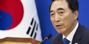 민주당 “특검 조사 공무원 사망 애도…정쟁 끌어들이지 말라”