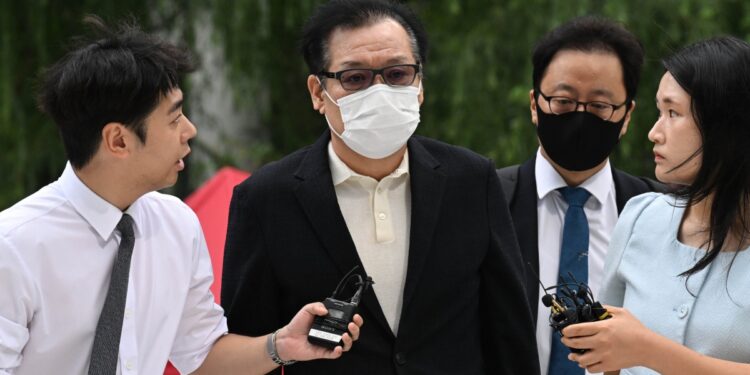 [속보] 건진법사 “샤넬백·목걸이, 김건희 측에 전달했다” 인정