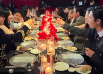 W코리아, ‘유방암 술파티’ 논란에 사과 “환우·참석자에 죄송”