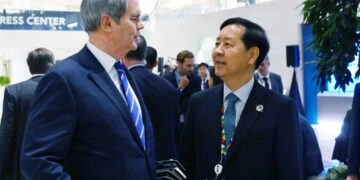 러트닉·베선트는 넘었다… ‘트럼프 선불 집착’은 끝까지 변수