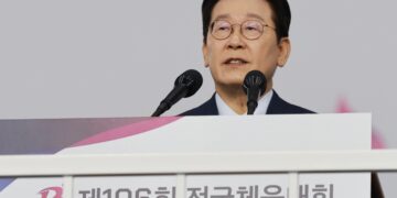 李 대통령 지지율 52.2%, 1.3%p 하락…“부동산 대책 영향”[리얼미터]