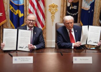 “나도 당신 싫어”…트럼프, 주미 호주대사 앞에서 ‘돌직구’