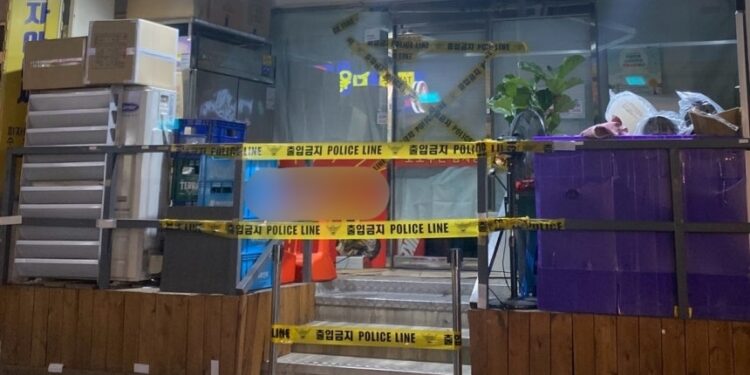 [속보] “로또 내놔!” 칼부림… 식당 주인 1명 끝내 사망
