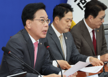 송언석, ‘최민희 딸 결혼식 축의금’ “뇌물수수 소지…즉각 사퇴”