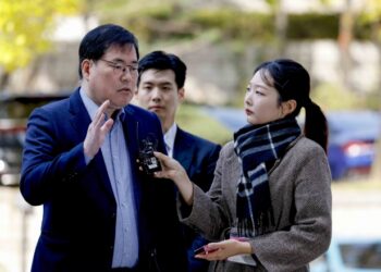 [속보] ‘대장동 비리’ 1심서 유동규 8년·김만배 8년…법정구속