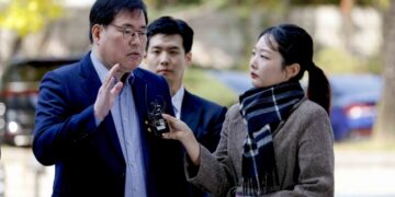 [속보] ‘대장동 비리’ 1심서 유동규 8년·김만배 8년…법정구속