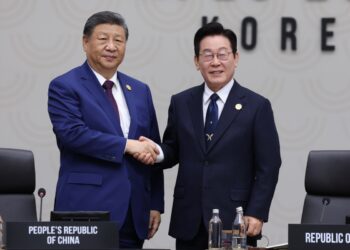 APEC 마친 李대통령 “남북 긴장 완화 선제적 조치 지속할 것”