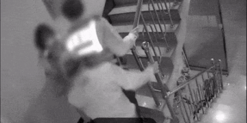 “내가 흉기에 찔렸어야 했나” 女경찰의 항변, 그날 그 현장에서 국민들에게 공권력은 부재했다 [듣는 그날의 사건현장 – 전국부 사건창고]