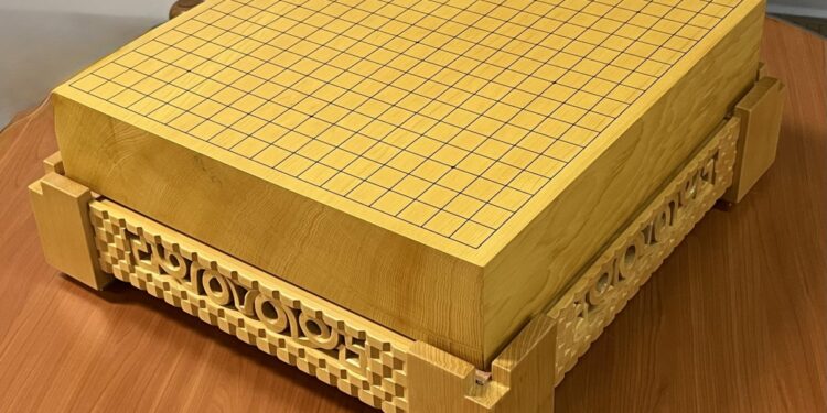 [단독] ‘시진핑 선물’ 바둑판 만든 30년 장인 “100년 가도 안 갈라져… 값 못 매긴다”