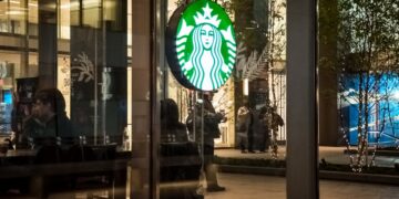 시급 4만 3000원에 “못 살겠다”…美스타벅스 13일 파업 예고, 왜?