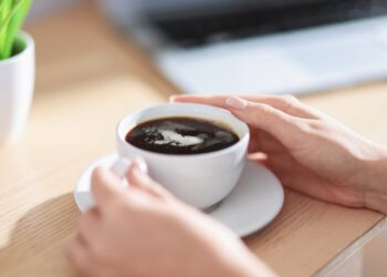 “커피 무조건 끊으라”더니 틀렸다…매일 1잔이 ‘이 질병’ 재발 39% 막아