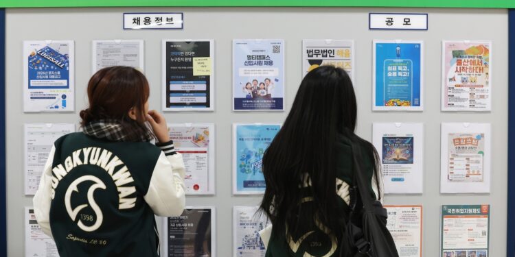 30대 ‘쉬었음’ 역대 최대, 청년 고용 또 내리막… 정년 연장 딜레마