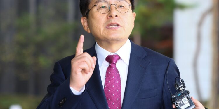 황교안, 서울구치소 입감…특검은 ‘내란선동 혐의’ 영장 청구