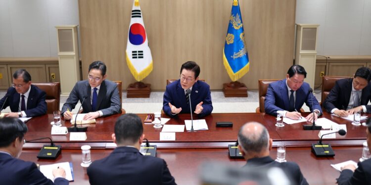 삼성 “5년간 6만명 고용” 현대차 “125조 투자”… 재계, 국내 투자 챙긴다