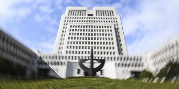 민주, 대법관 콕 찍었다… “퇴임 후 수임 제한 확대”