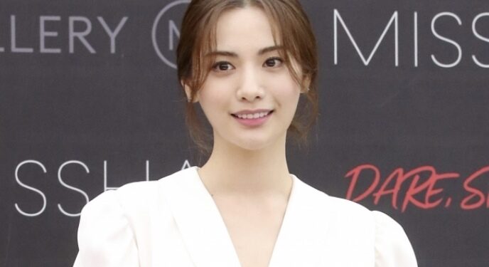 ‘강도 제압’ 나나에 “흔치 않은 일, 차라리…” 변호사의 조언