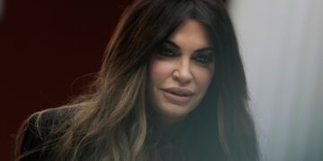 트럼프가 좋아하는 얼굴?…“그만 넣어” 말려도 더 빵빵하게