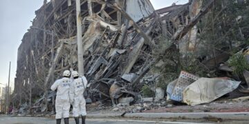 천안 이랜드패션 물류센터 현장감식 ‘붕괴 우려 진입 못해’…3층서 불꽃 확인