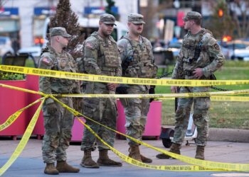 美, 망명신청 결정 전면 중단…제3세계 이주민 차단