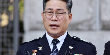 동부지검 파견해제 검토에…백해룡, 임은정과 문자 공개