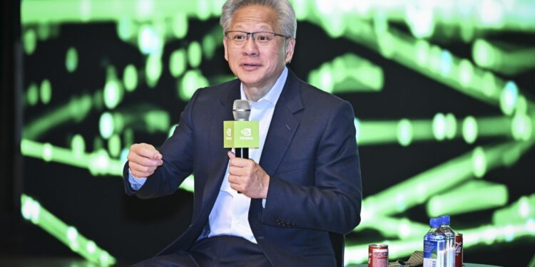 “젠슨 황 생큐”… 정부, 엔비디아 GPU 1만장 푼다